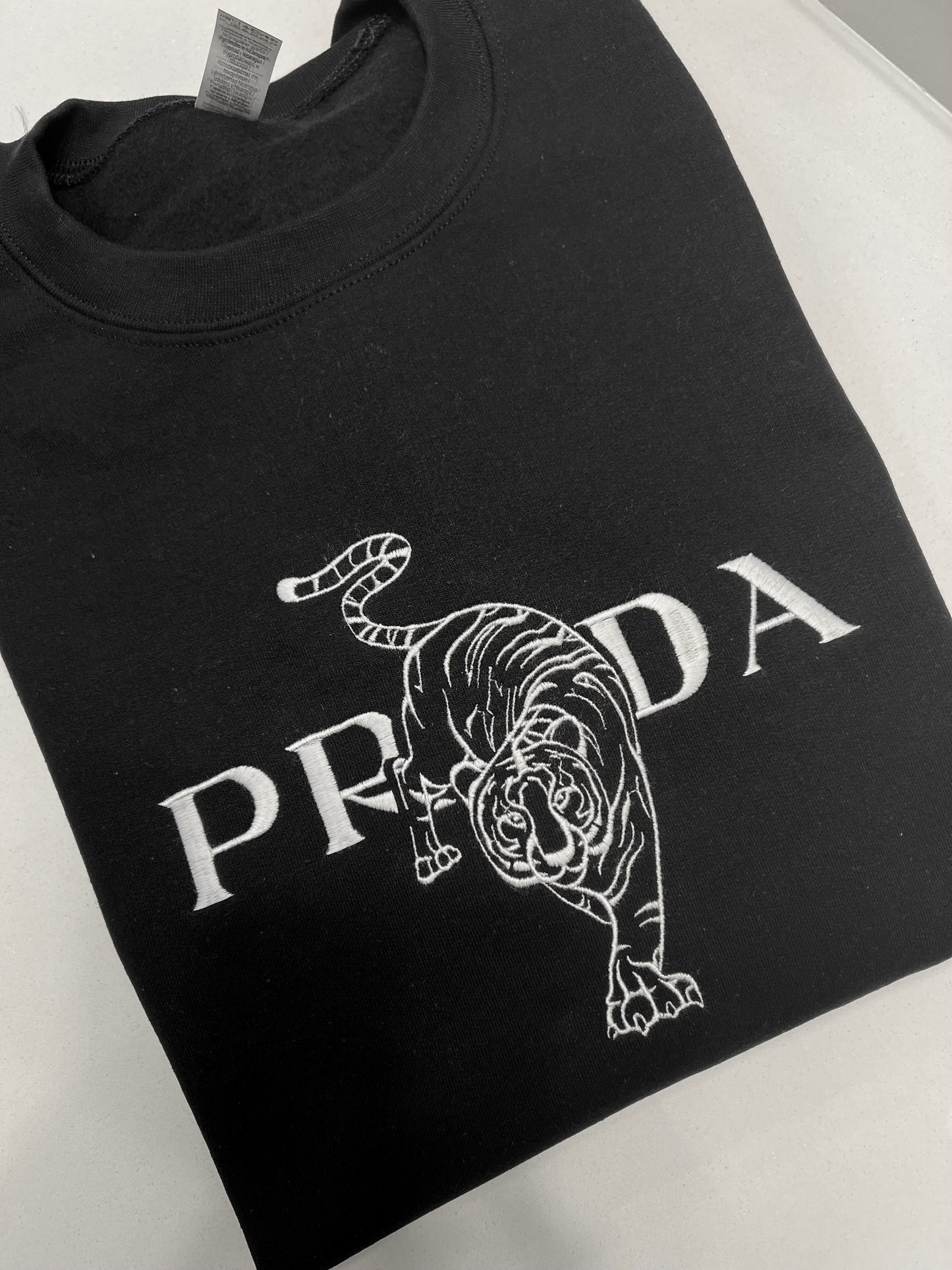 Tiger Embroidery Sweatshirt